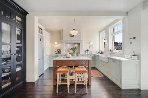 Dining Room Aspect 5