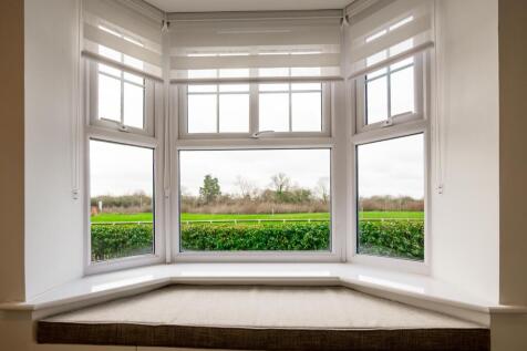 Lounge Window Seat