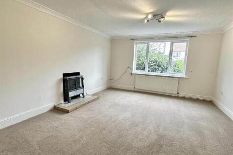 Large Dining Lounge
