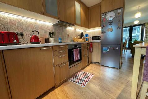 Medlock Place, City Road East, Manchester photo 3