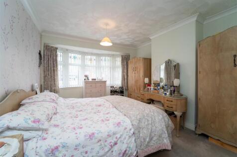 3 bed, 1 bath Semi-Detached in Manchester - Photo 8