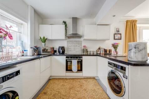 Varney Road, Wath-upon-Dearne, Rotherham, S63 photo 3