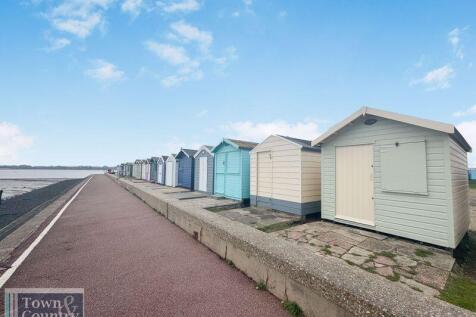 BEACH HUT
