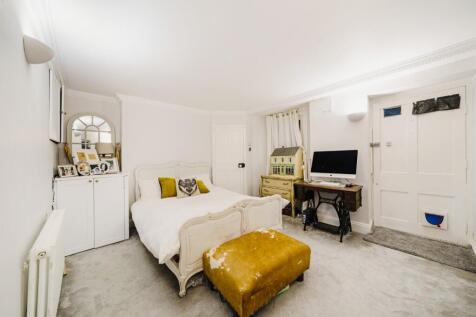 Lower Ground Bedroom