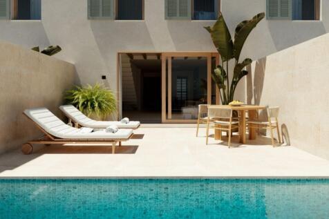 Newly-built townhouse in Ariany