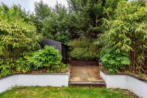 8 Banbery Drive-External.jpg