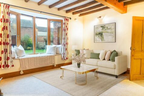 The Snug with south facing window seat