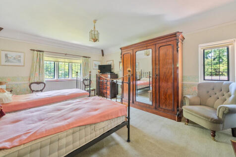 1318671-22-687a4e...