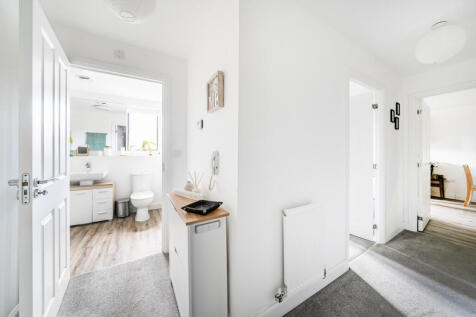 1354344-9-68c439b...