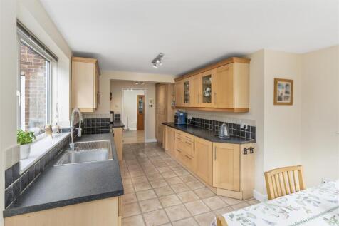 5 Elizabeth Rise, Banbury-11.jpg