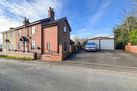 Drive &amp; Double Garage