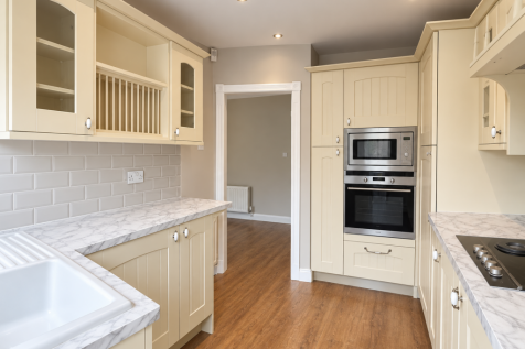 Moor Lane, Upminster, RM14 1EB photo 4