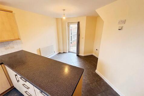 Dining/Kitchen