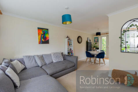 15 Lyneham Gardens-10