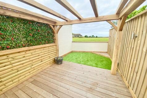 Garden, Garage, Parking &amp; Views