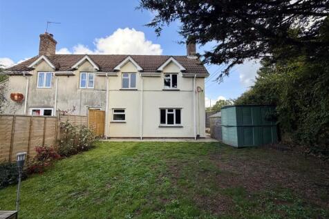 Three bedroom semi detached cottage