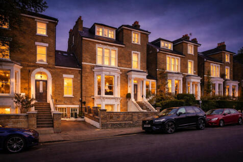 Richmond, TW10 - property photo