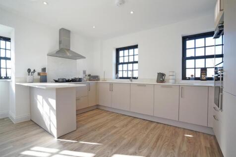 THE LANGHAM INTERNAL KITCHEN.jpg