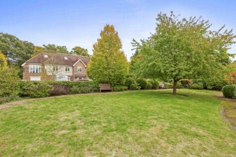 9 Bisham House, SL7 1FQ (LOW RES)-15