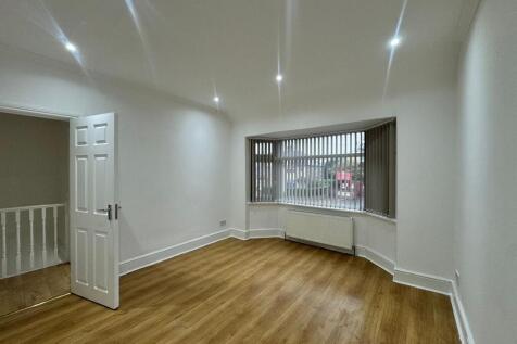 Lady Margaret Road, Southall, UB1 photo 5