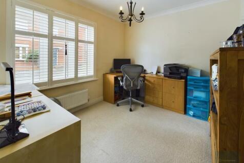 CAM02558G0-PR0218-ST