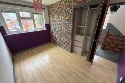 Bransdale Close, Wolverhampton, WV6 photo 5