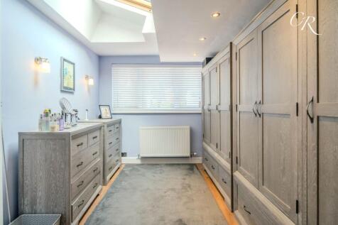 Master Bedroom, Ensuite and Dressing Room