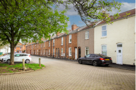 2-bed terraced on 53 Rushmore Street, Leamington Spa, £1,400/mo