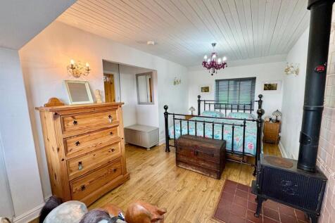 PHOTO-2025-11-06-09-06-19 (22).jpg