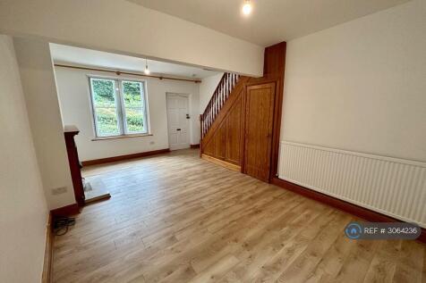 Taylor Hill, Barnsley, S75 photo 5