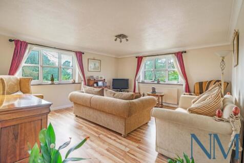 2 Bedroom Flat for Sale