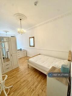 Ensuite Studio