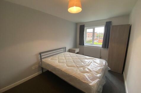 Broad Lanes, Bilston, West Midlands, WV14 photo 5