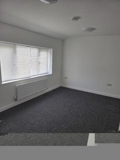 22 Harlech, Corby, North Northamptonshire photo 4