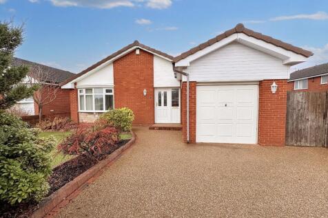 Bury, BL8 - property photo