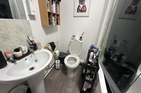 Bathroom.jpeg