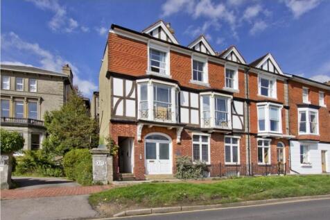 1 Bed Unfurnished Flat