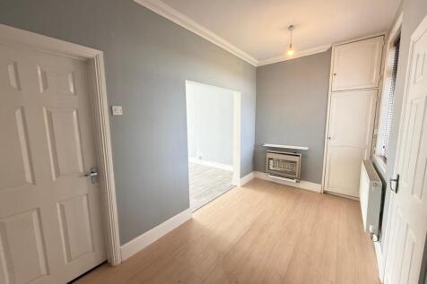 WhatsApp Image 2025-04-17 at 15.28.58_619f1c7c