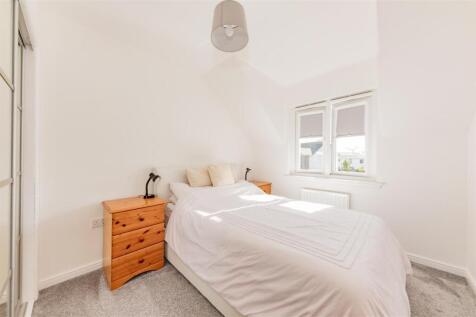 12 Greenfield Crescent Dundee-4.JPG