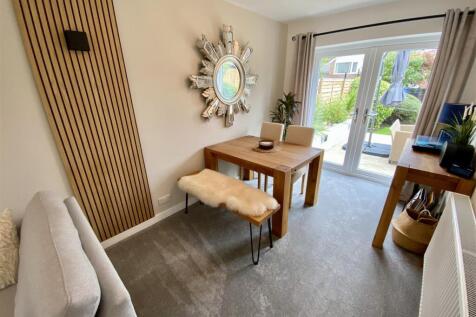 Bramleys Estate Agents - Fernhurst Road - Mirfield