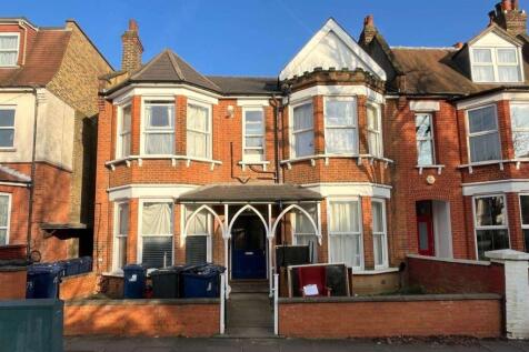 Flat 1, 104 Goldsmith Avenue, Acton, London, W3 6HW