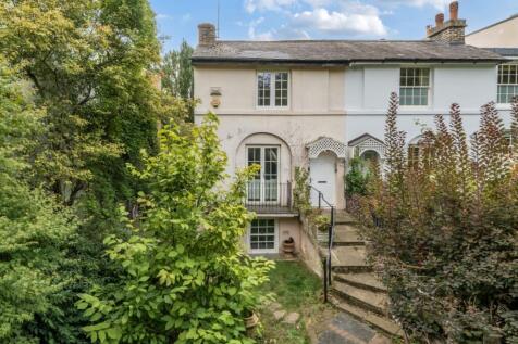 3-bed house on South End Road London NW3, £7,000/mo