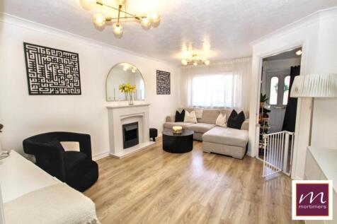 Burrell Close, Aylesbury photo 4