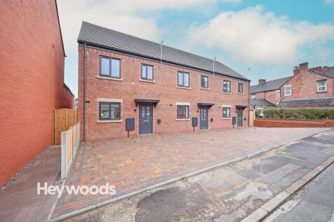 Newcastle, ST5 - property photo