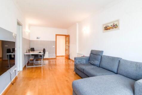 Apartment with lift and two parking spaces in Mahón