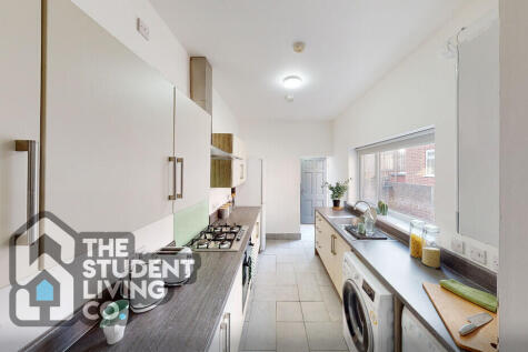 Woodborough Road, City Centre photo 3