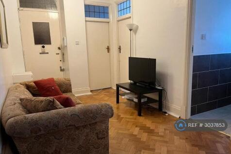 Living Area 1