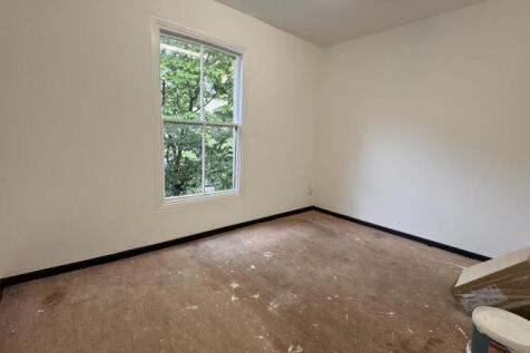 Retail Property (high street) to rent Image 4