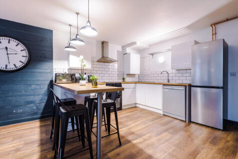 Flat 30, Shoe and Boot, Kitchen 4