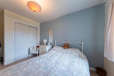 14 Trafalgar Close-023.JPG